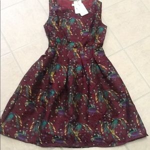 Coeur de Vague Maroon dress w/ Birds by Huangjinwu